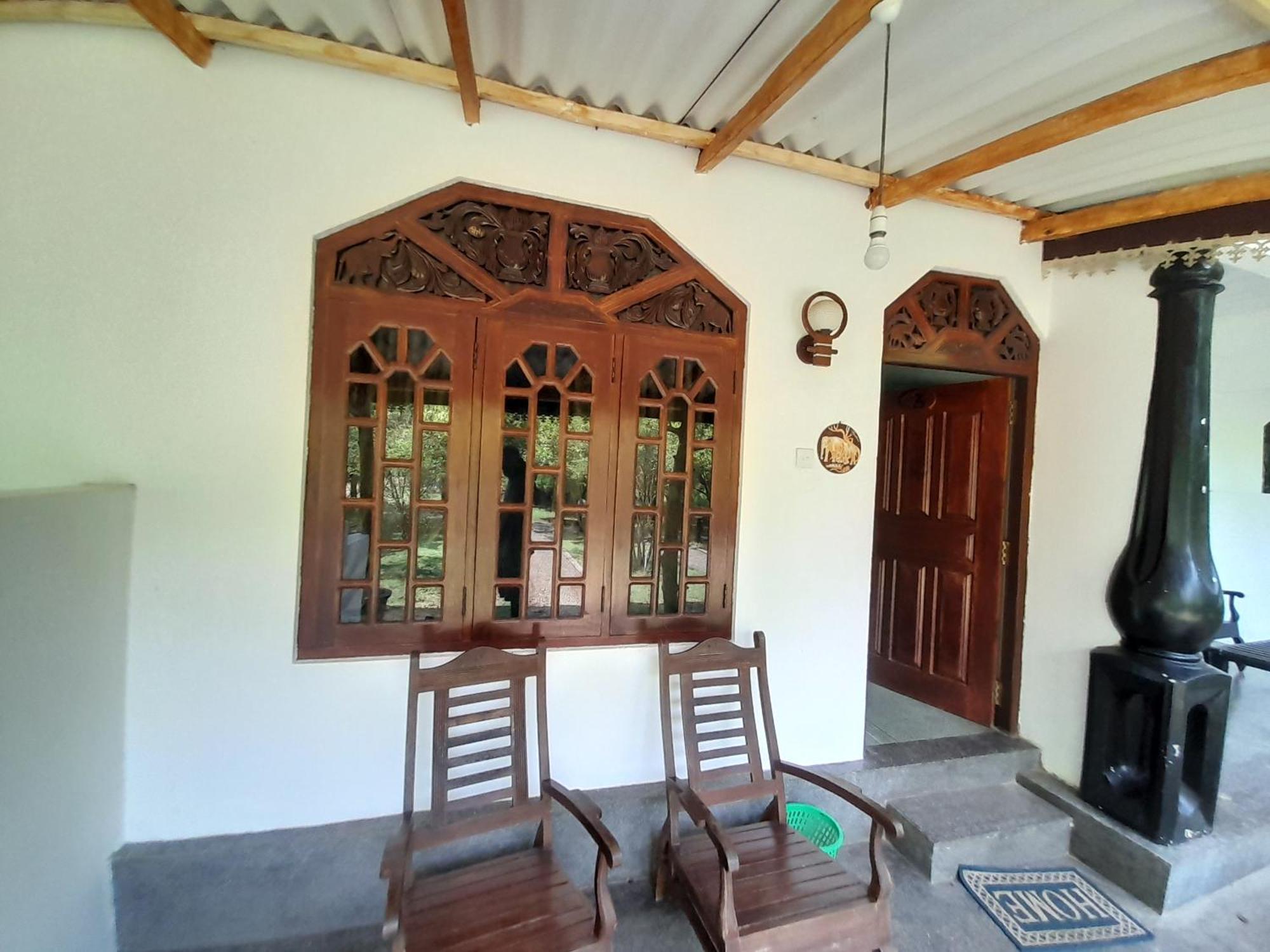 The Monkey Garden Hostel Sigiriya Exterior foto